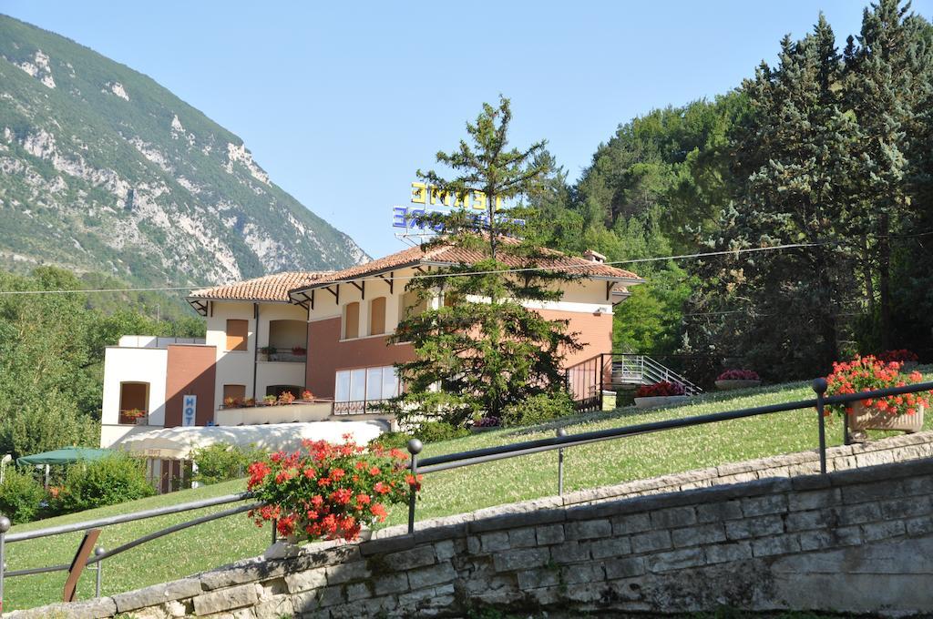 Hotel Terme Di San Vittore 真加 外观 照片